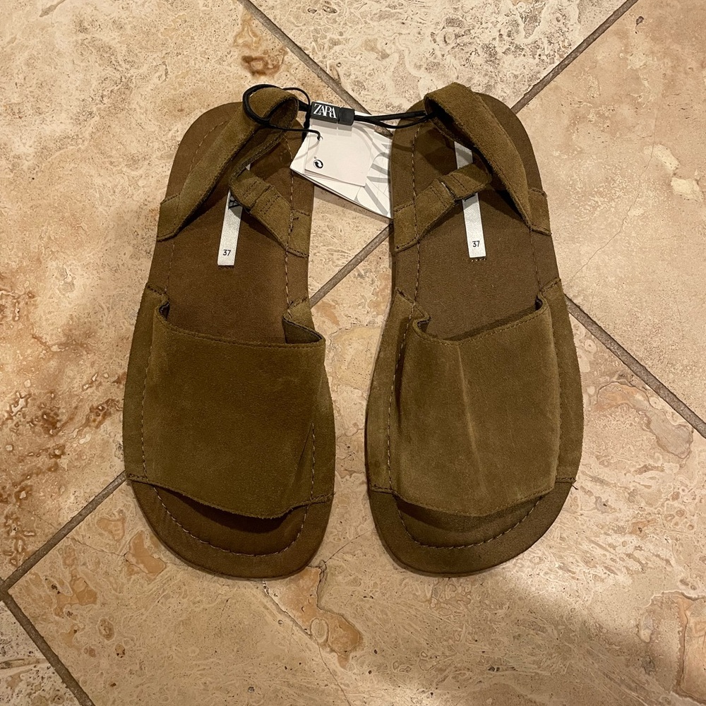 Zara Green Sandals Minimalist Slip-On Design